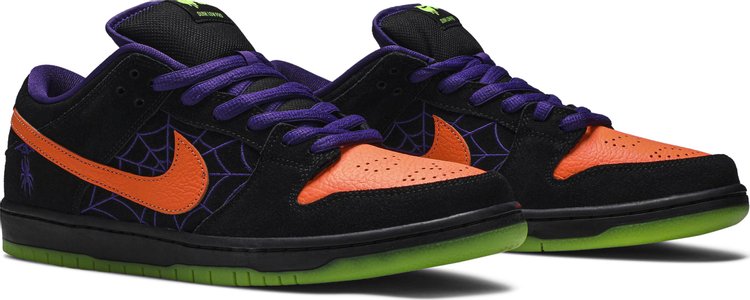 Nike Dunk Low SB 'Night of Mischief'