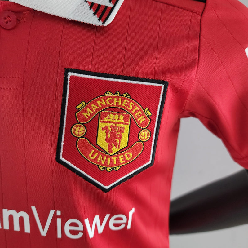 Kit Infantil Manchester United Titular 22/23